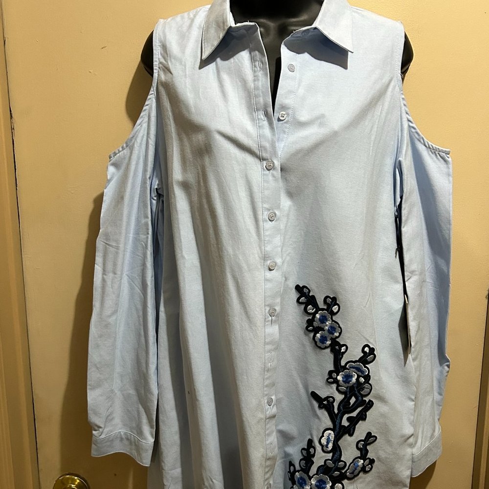 Cliche Blouse Top Women Blue Cold Shoulder Embroidery Applique SZ XL NEW
